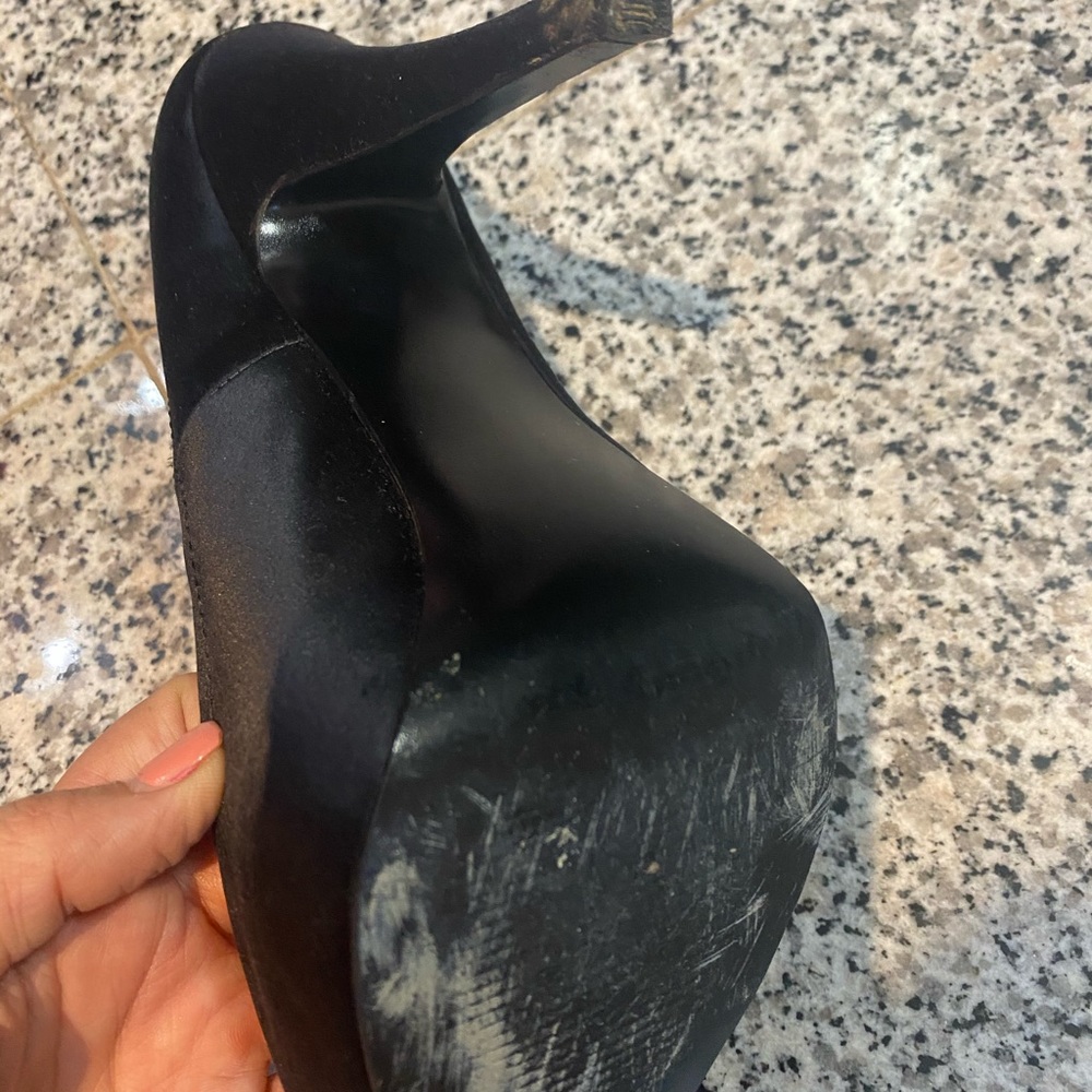 One night - Picture 5 of 5